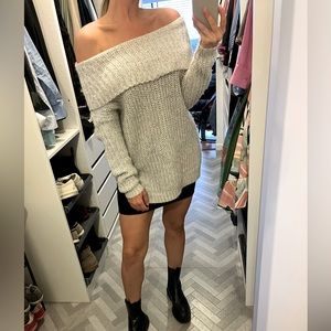 Illa Illa off-shoulder knit sweater, size M